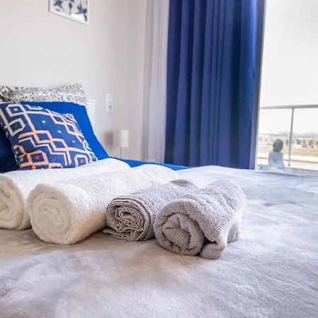 Bluehat Moncofa * Moncófar