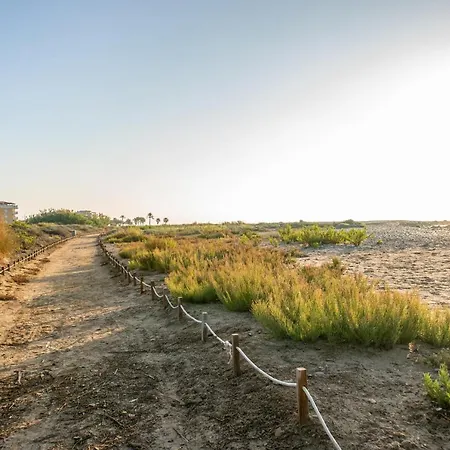 Bluehat Moncofa شقة