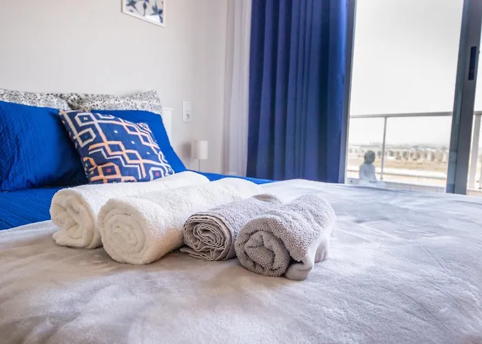 Bluehat Moncofa * Moncófar